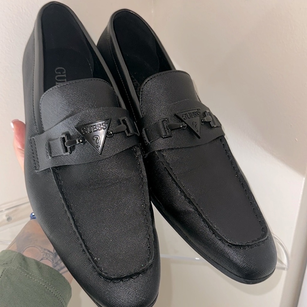 Men’s Guess Slip Ons